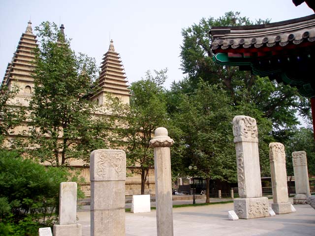 Five Pagoda Temple